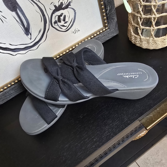 Clarks Shoes - Clarks Women's Cloudsteppers Breeze Rae Cam Wedge Sandals Size 10